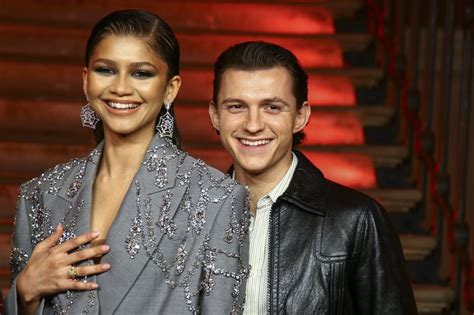 is tom holland and zendaya dating in real life